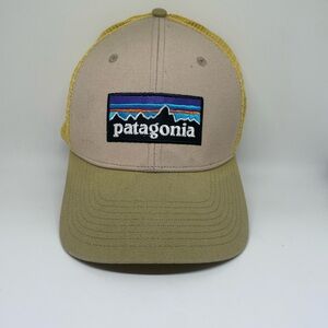 Patagonia P-6 Logo Trucker Hat Mid‎ Crown Oar Tan Yellow
